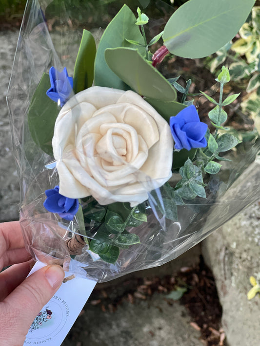 Single Flower Bouquet - ivory rose