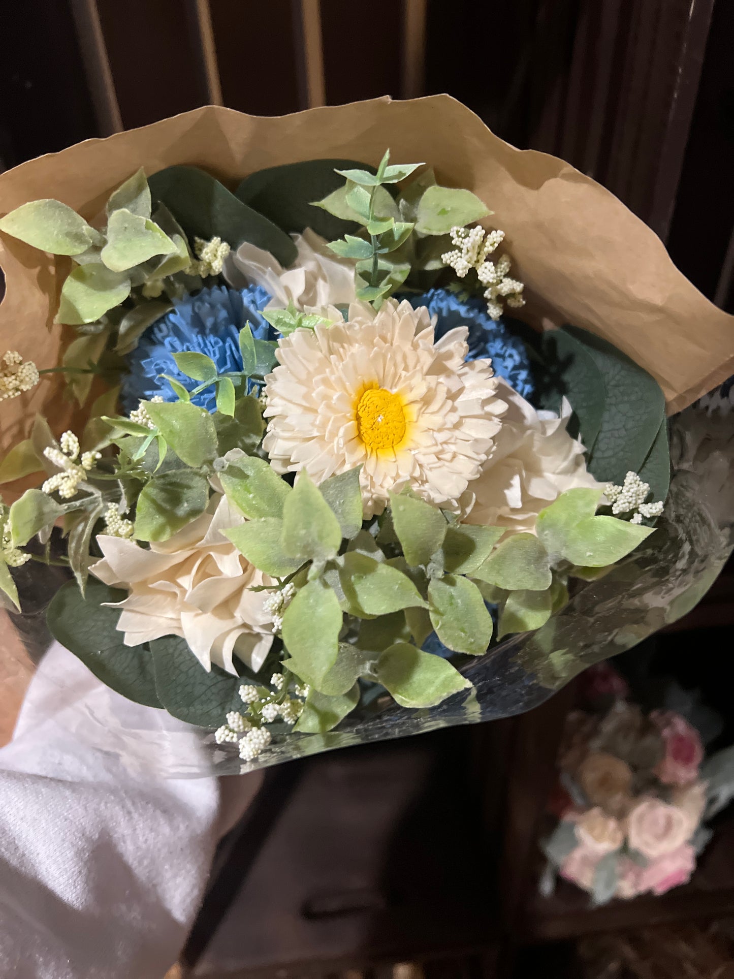 Market Bouquet - Ivory & Blue (MARKDOWN)